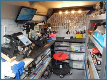 Safe Key Shop Bronx, NY 718-489-9779 - 2-mobile-locksmith